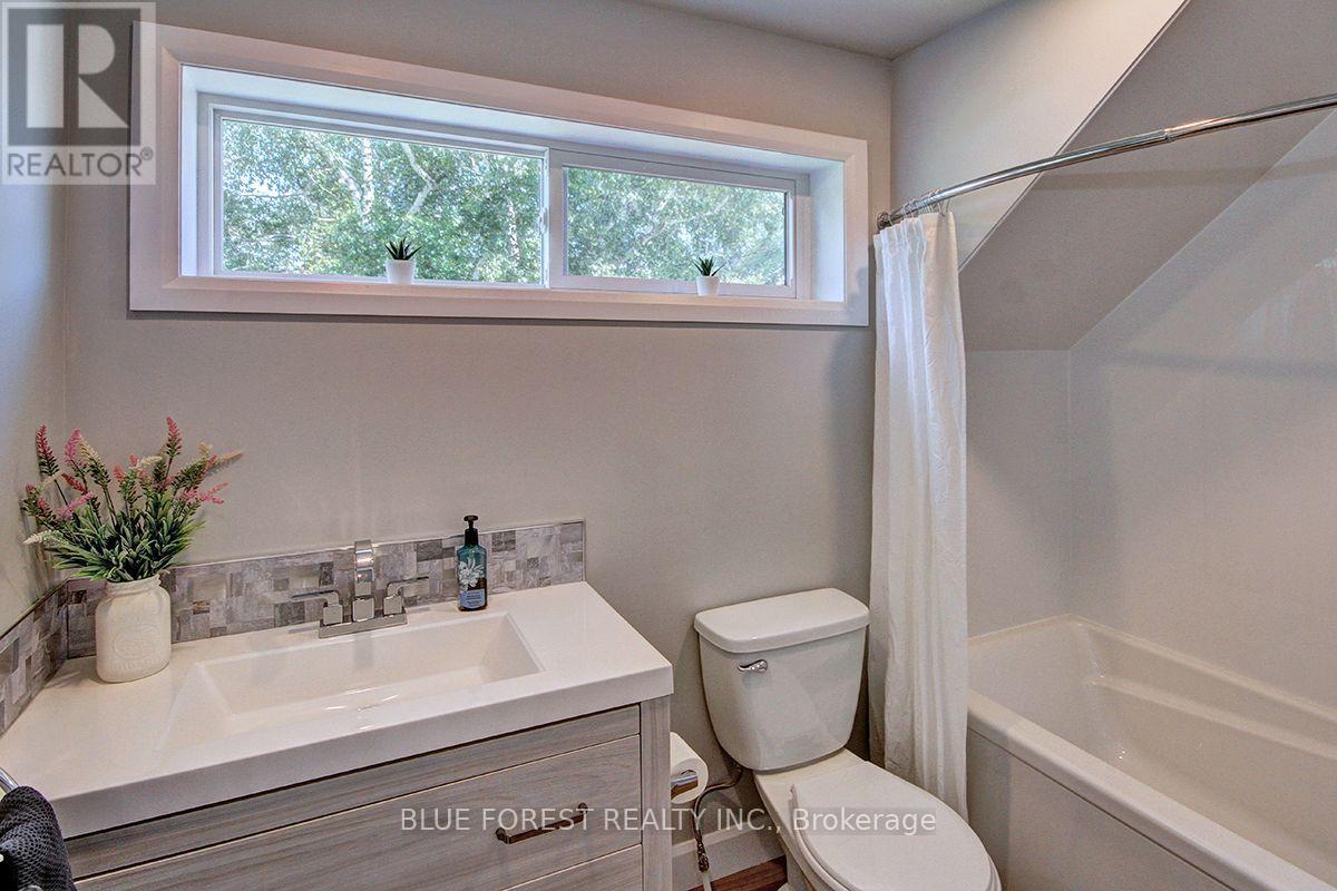454 TRERICE STREET - Image 16