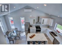 Bathroom - 454 Trerice Street, Chatham Kent, ON N0P1M0 Photo 6