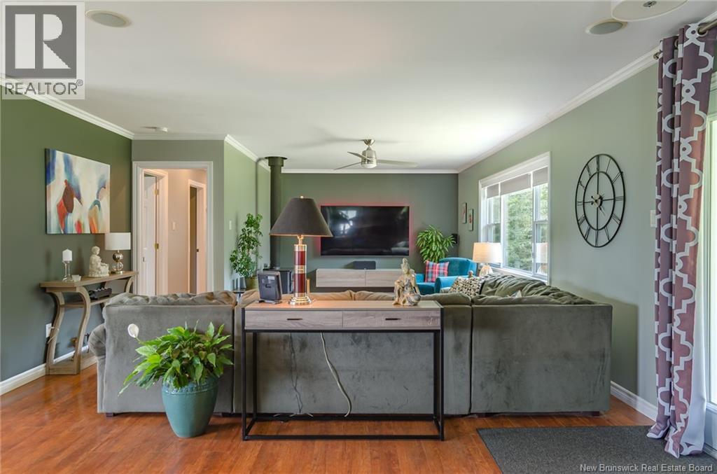 55 Valleyview Drive - Image 17