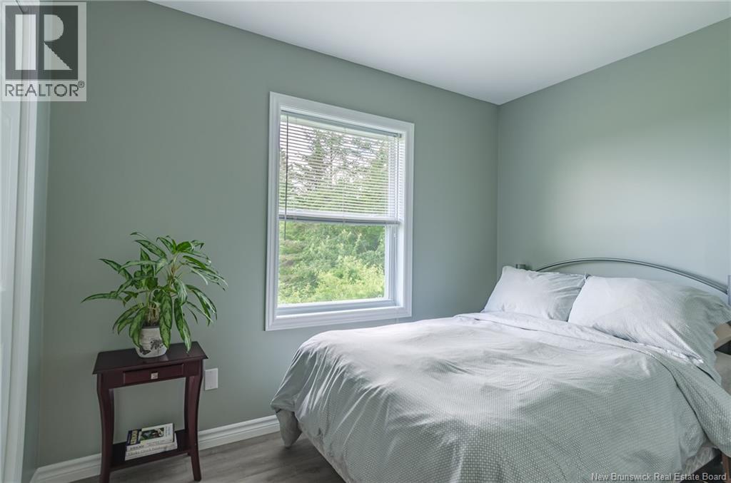 55 Valleyview Drive - 26