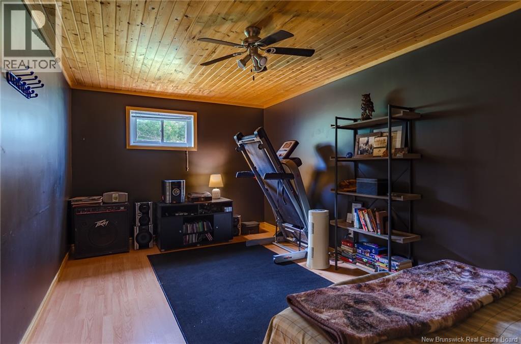 55 Valleyview Drive - Image 33