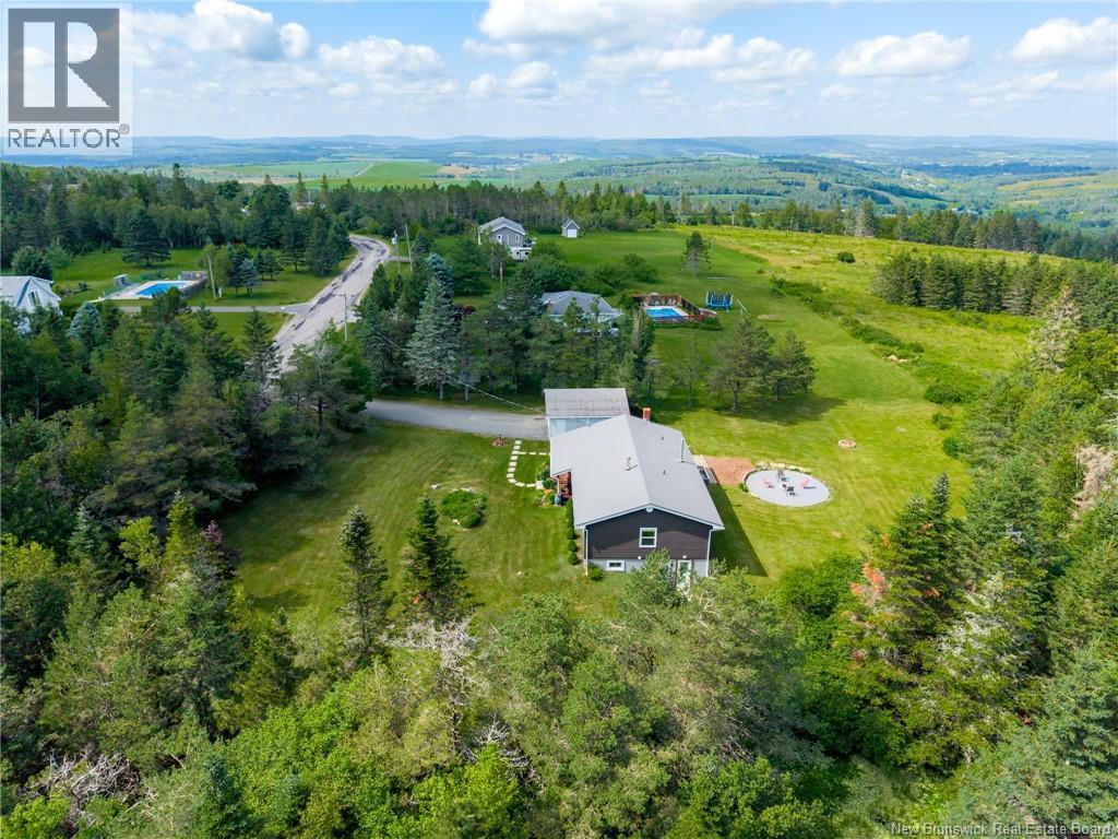 55 Valleyview Drive - Image 2