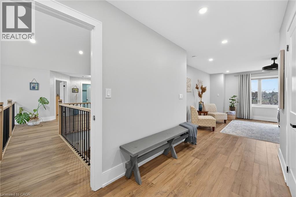 397 CAITHNESS Street E - 25