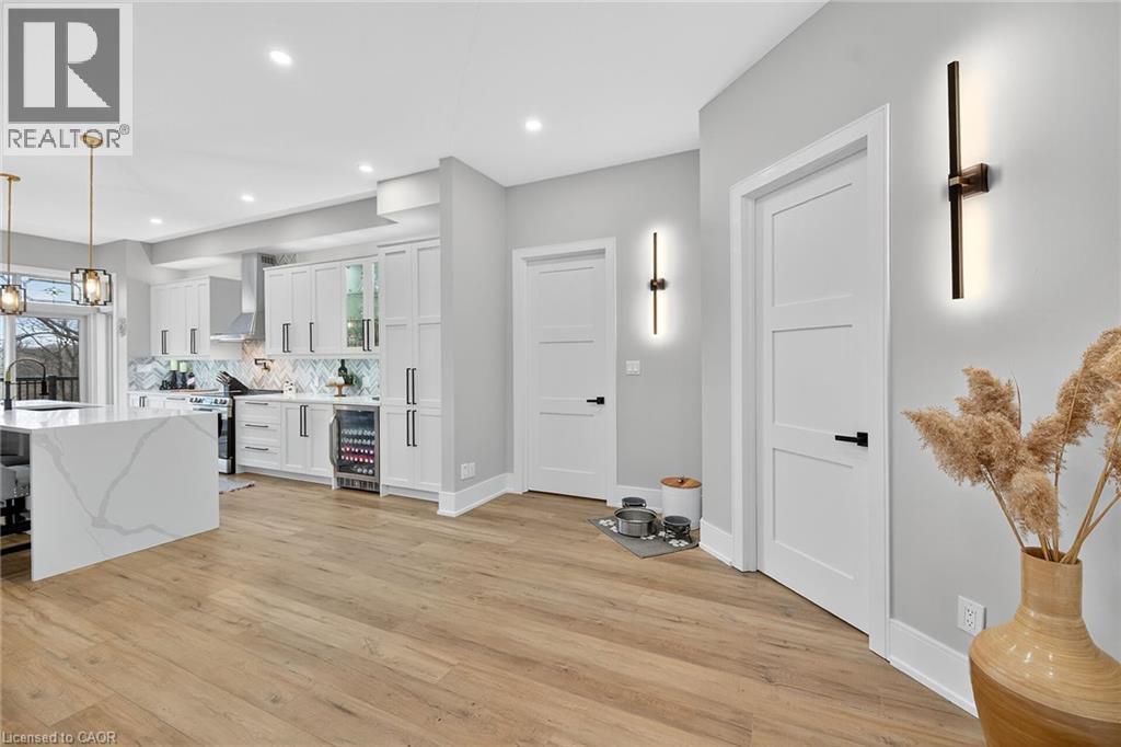 397 CAITHNESS Street E - 15