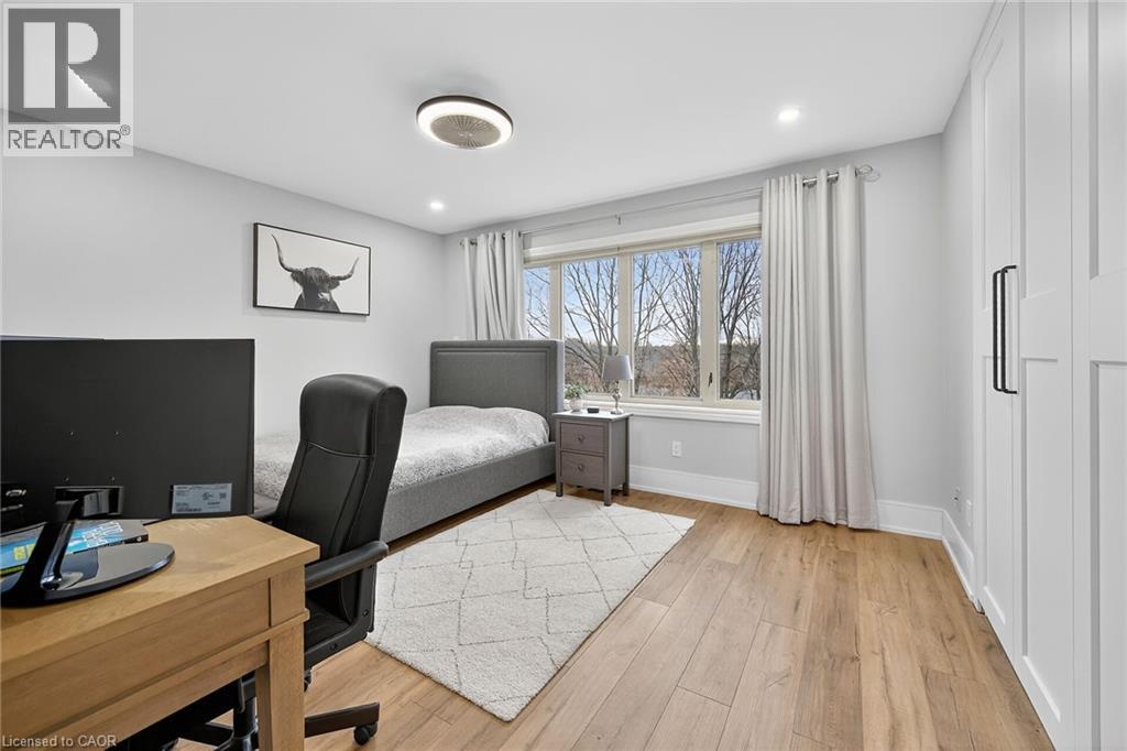 397 CAITHNESS Street E - 30