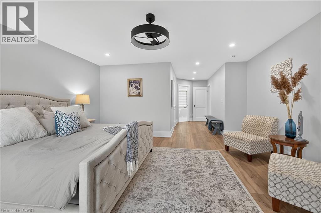 397 CAITHNESS Street E - 21