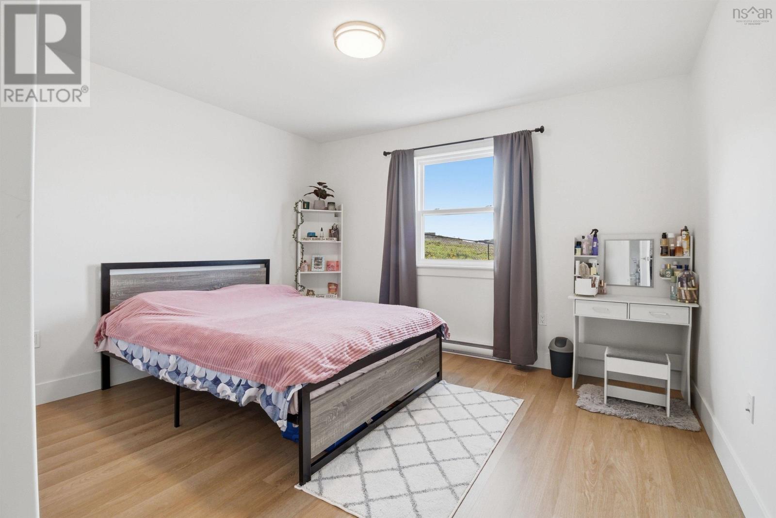 76 Burgess Crescent - 19