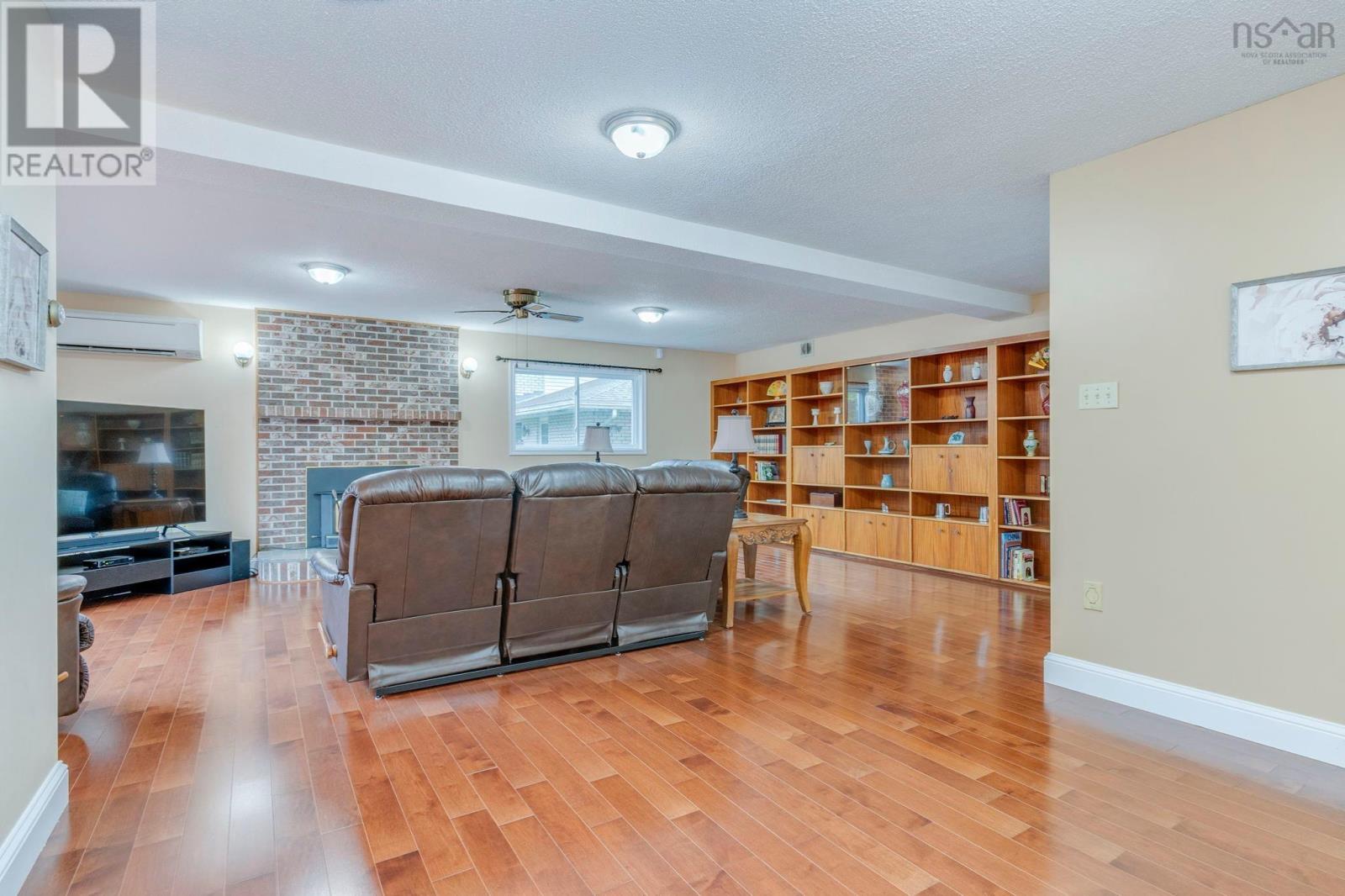 7 Banbury Close - 34