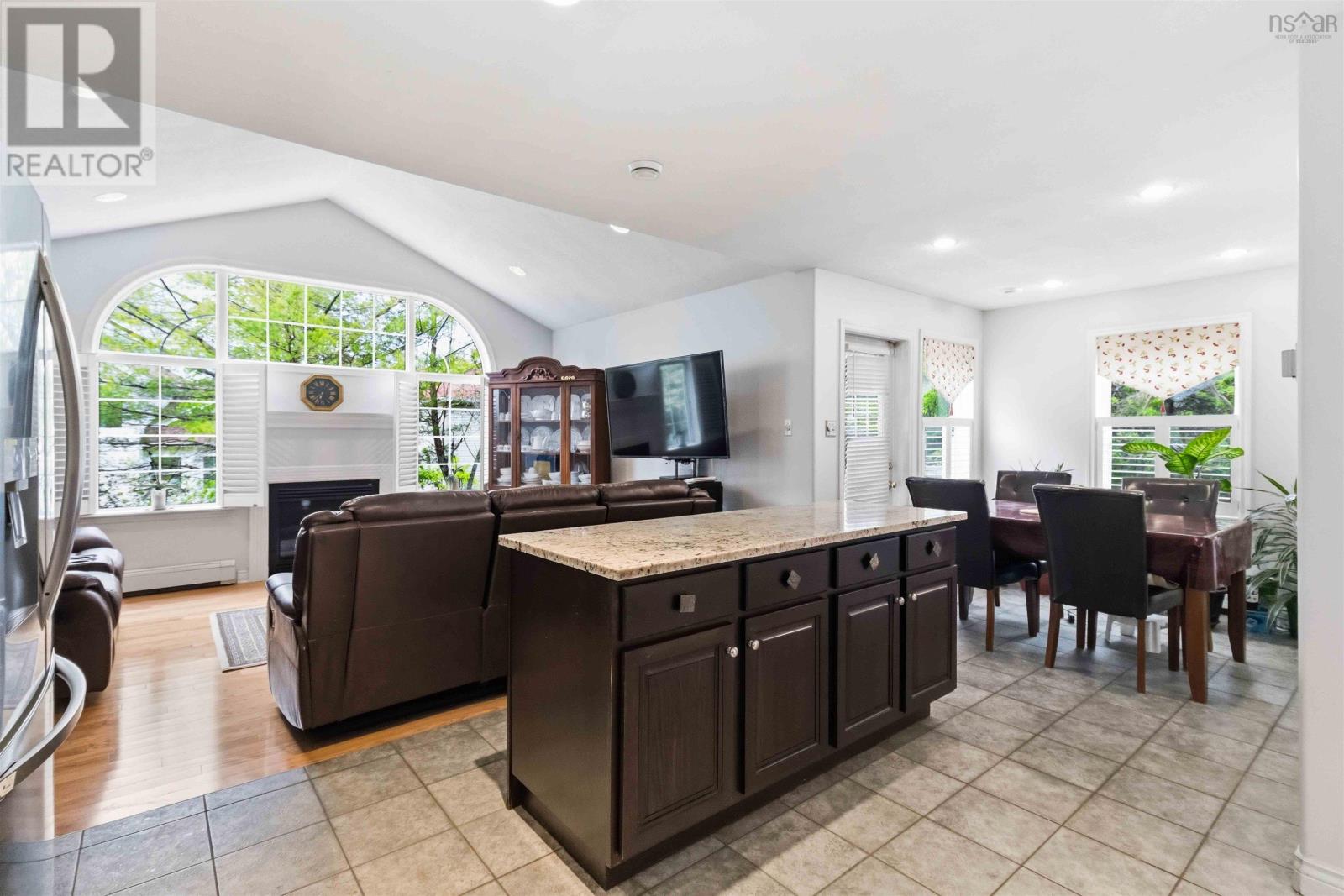 36 Roxham Close - 18