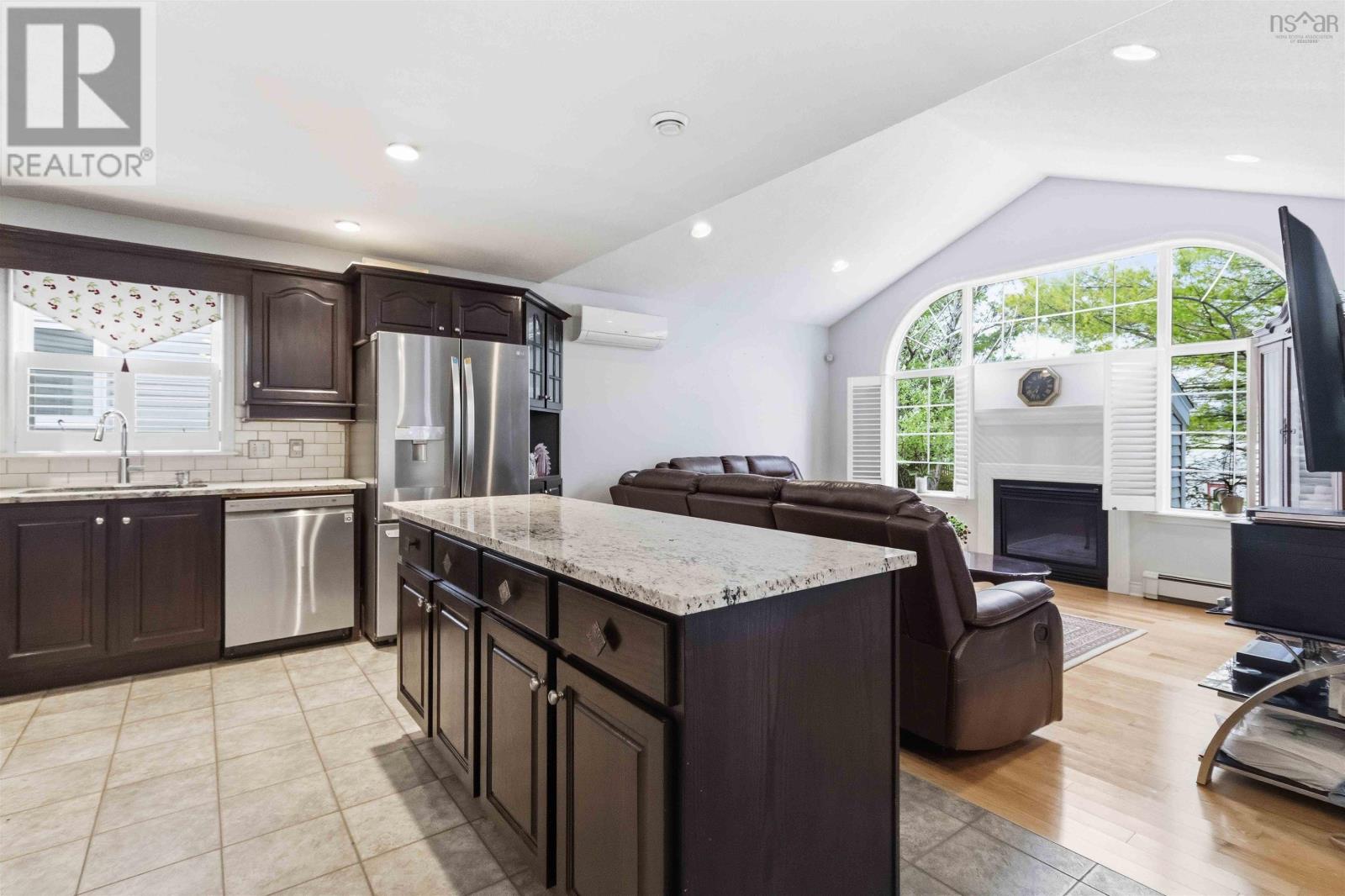 36 Roxham Close - 15