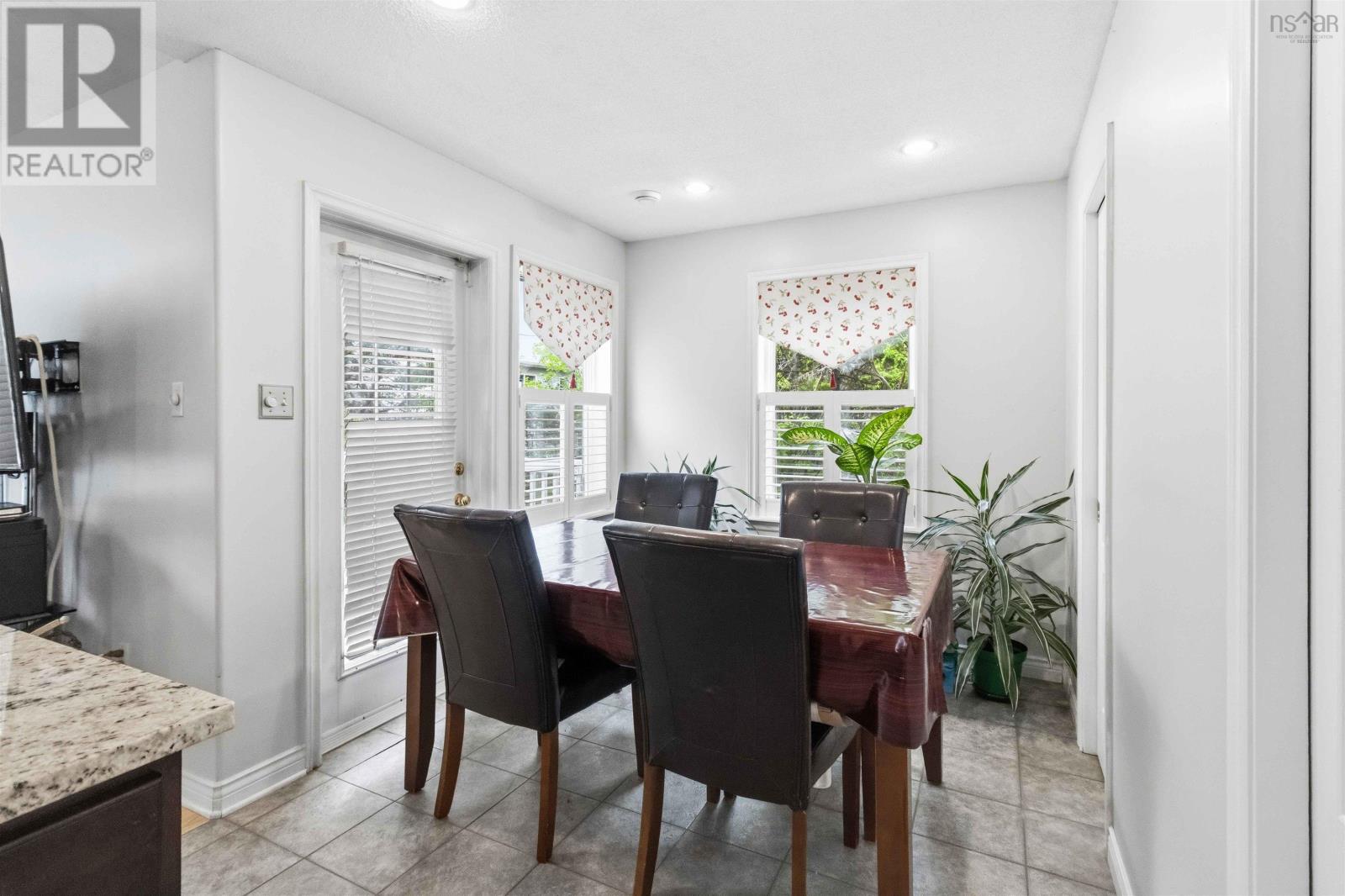 36 Roxham Close - 20