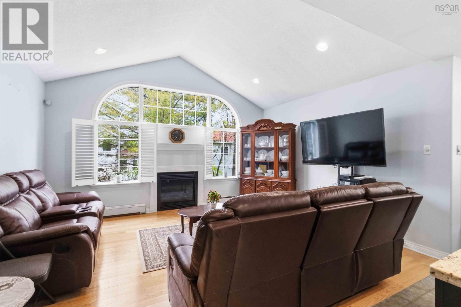 36 Roxham Close - 23