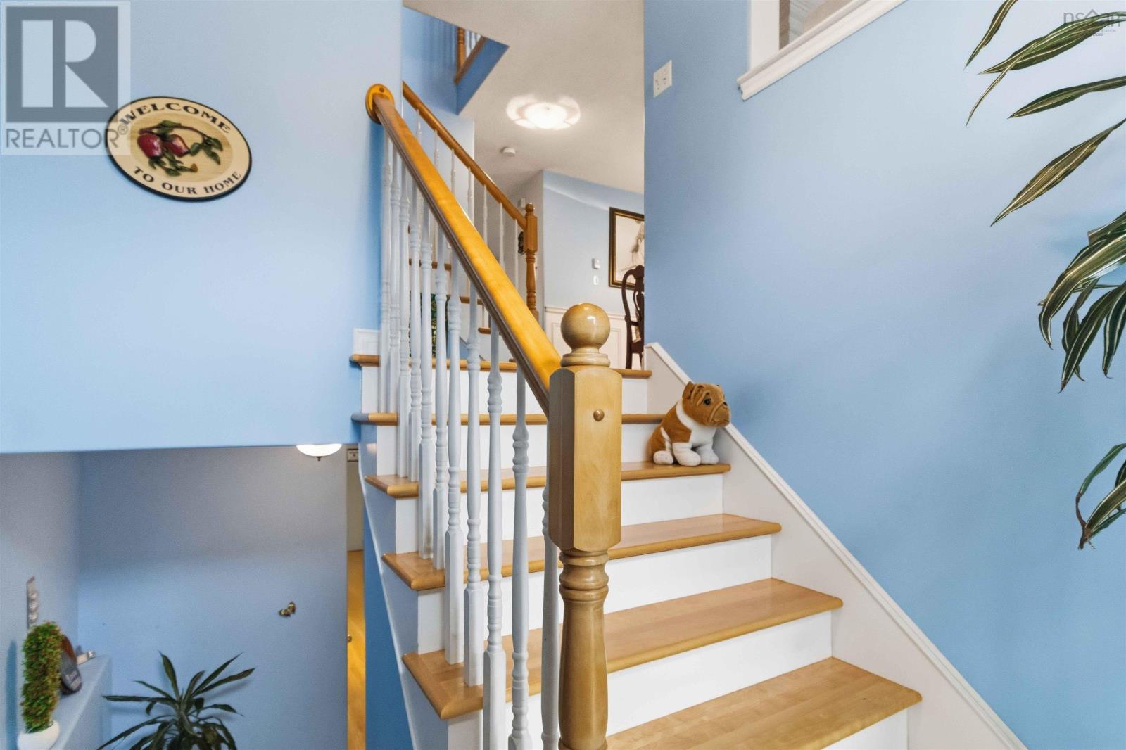 36 Roxham Close - 35