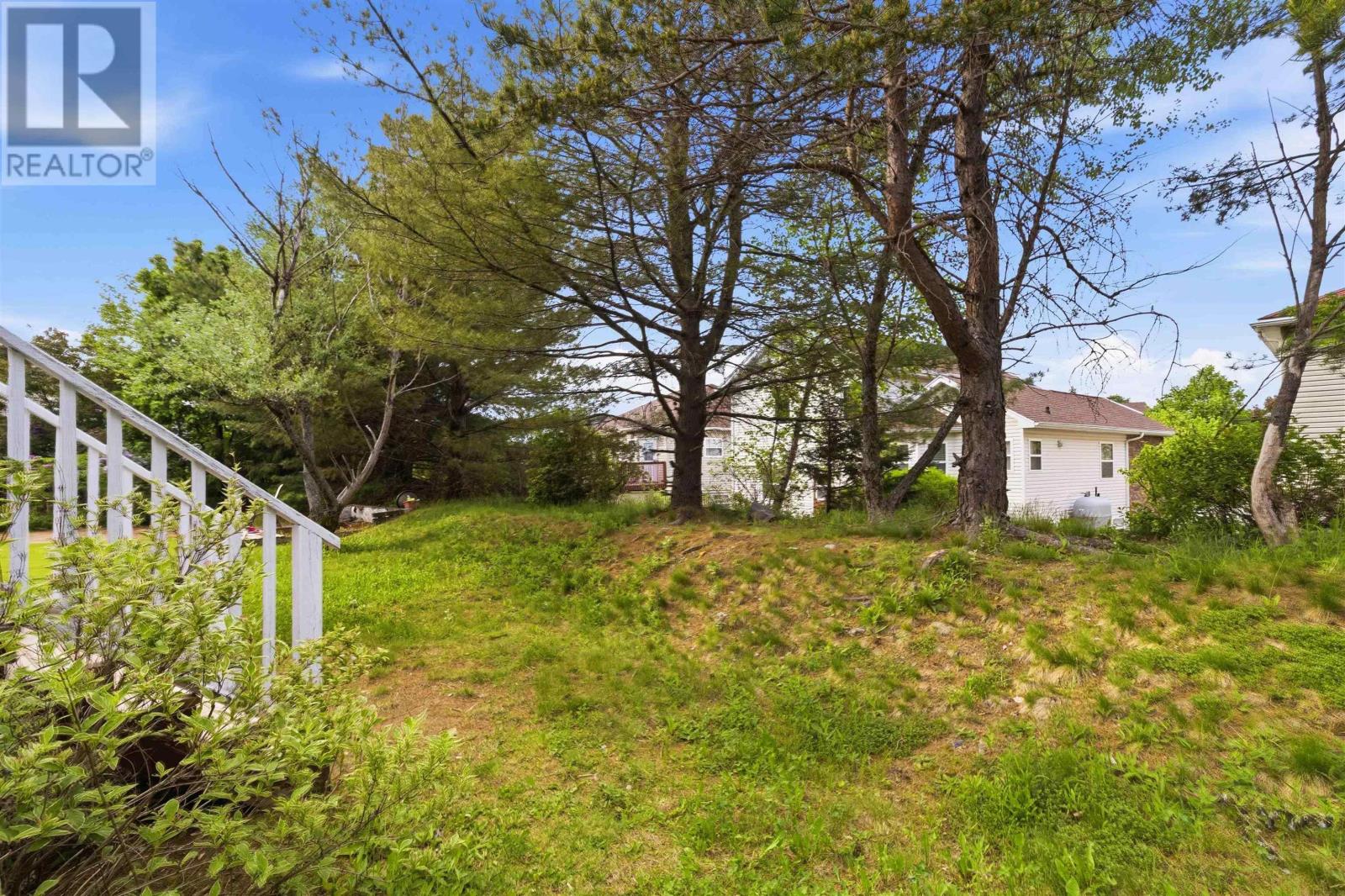 36 Roxham Close - 44