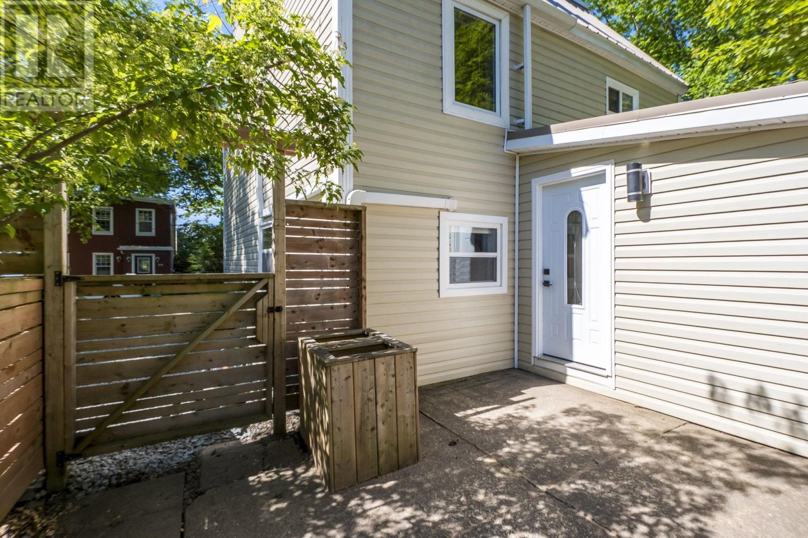 34 Fairbanks Street - 33