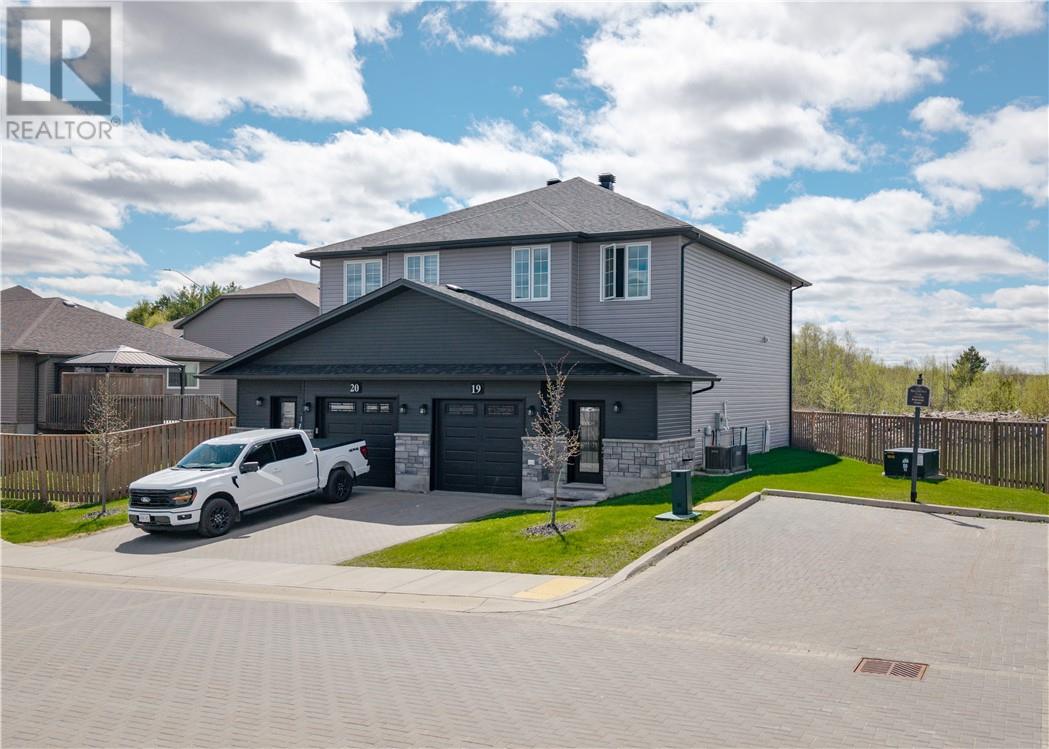 2279 Mallards Landing Drive Unit# 19 - 1