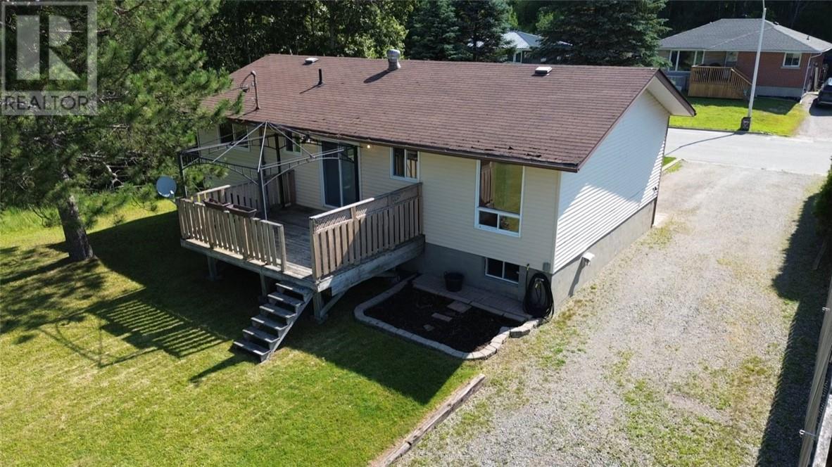 37 Rideau Avenue - 2