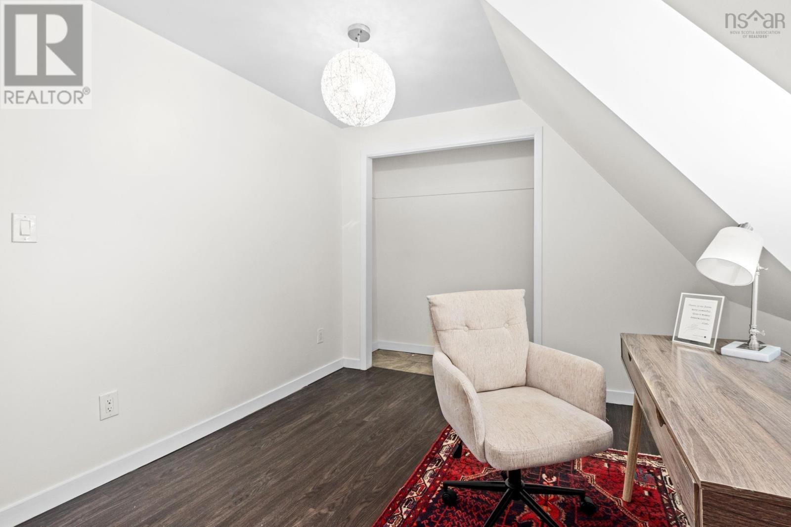 34 Fairbanks Street - 21