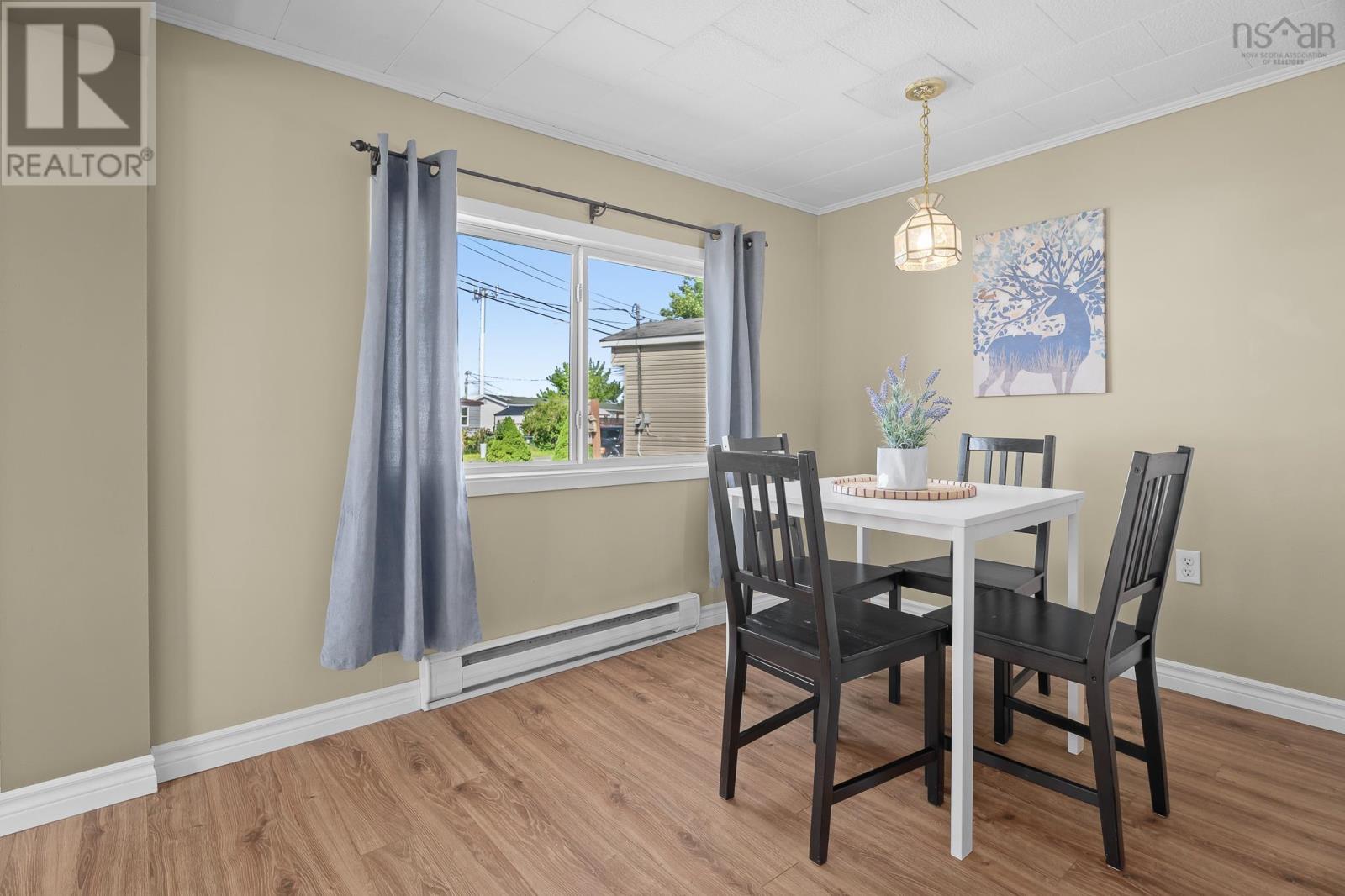 16 Fredericks Lane - 14