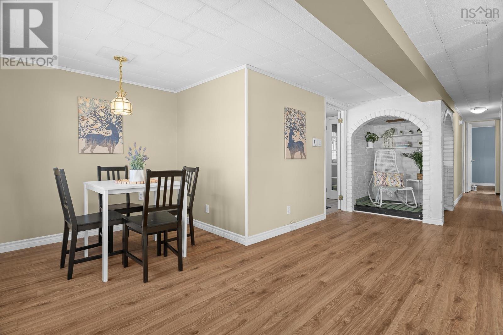 16 Fredericks Lane - 16
