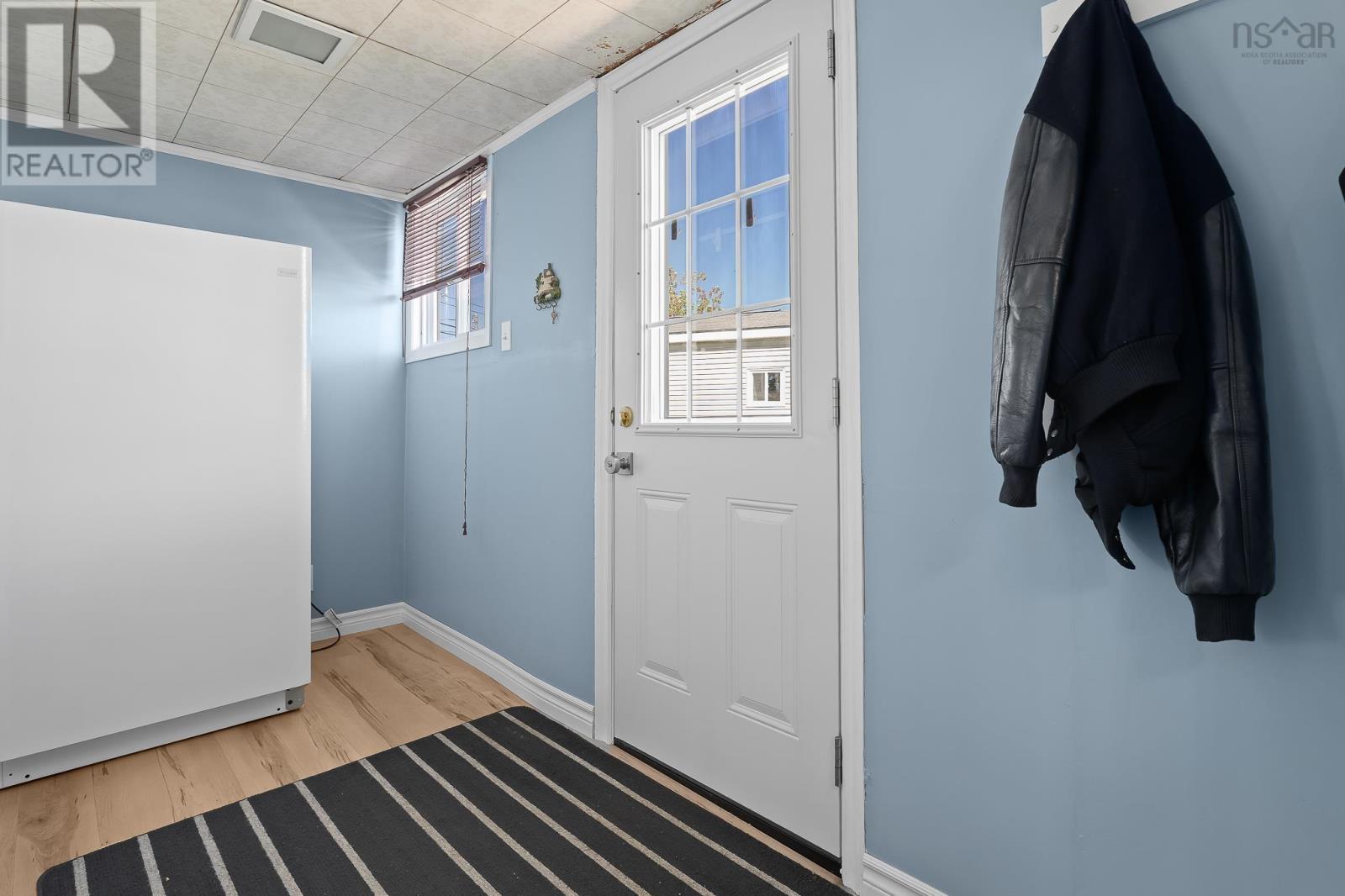 16 Fredericks Lane - 2