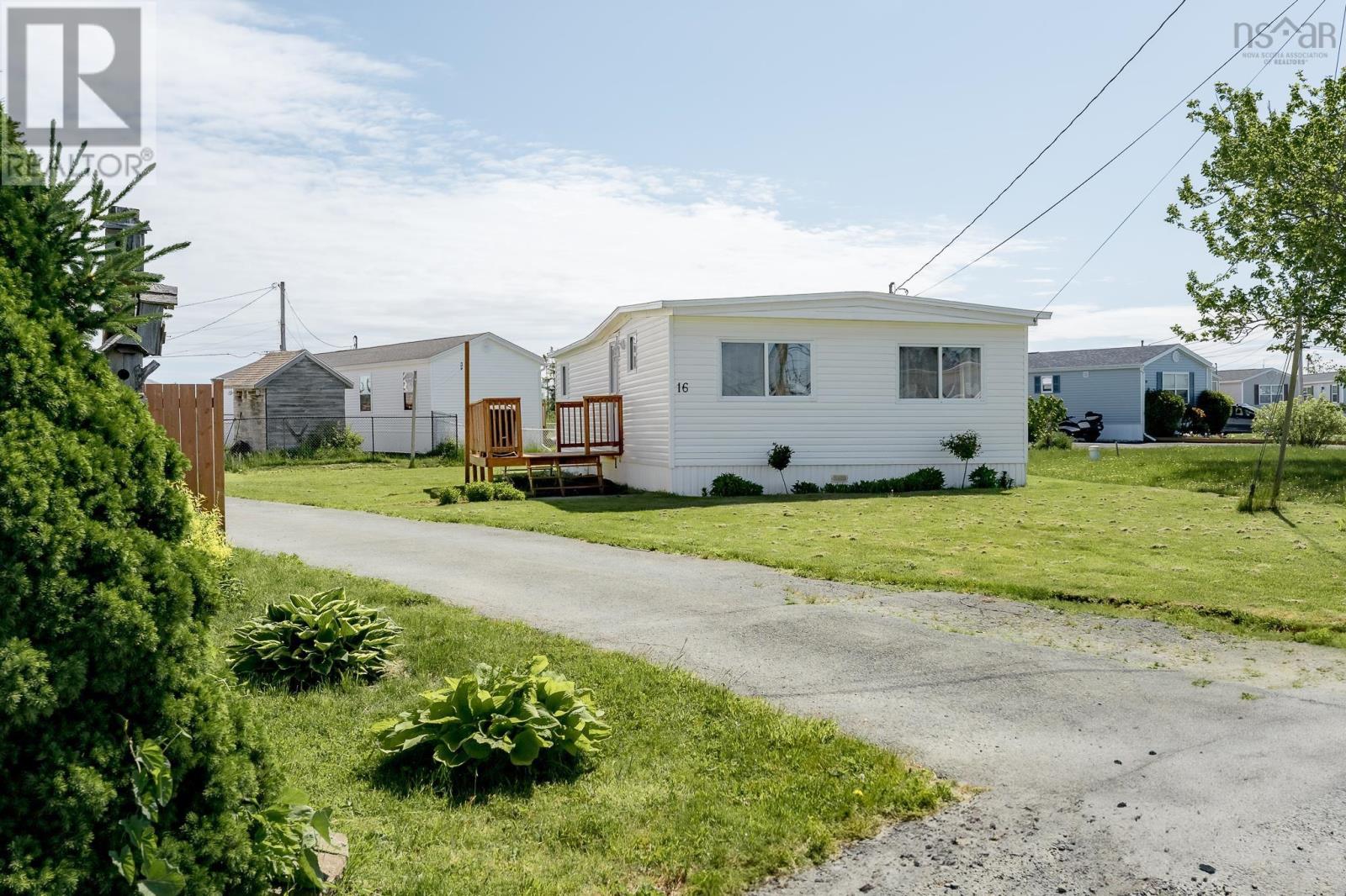 16 Fredericks Lane - 33