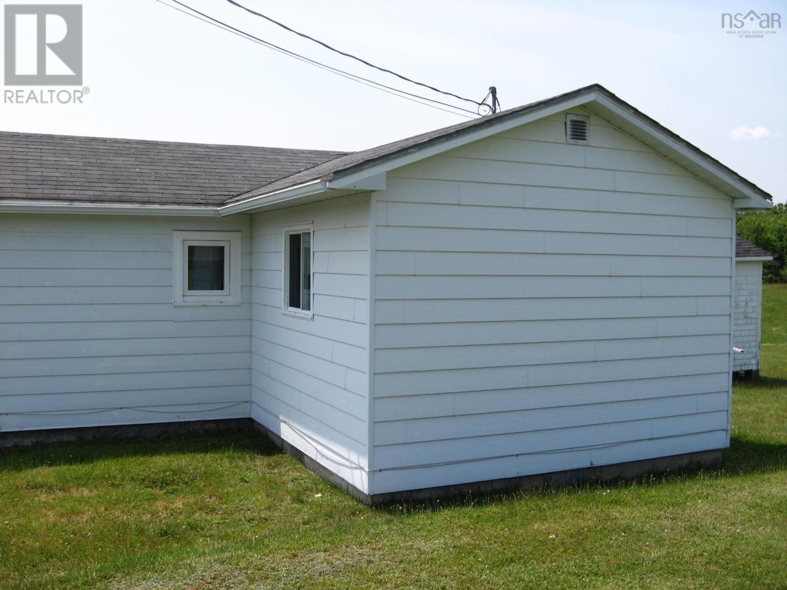 6582 Highway 3 - 18