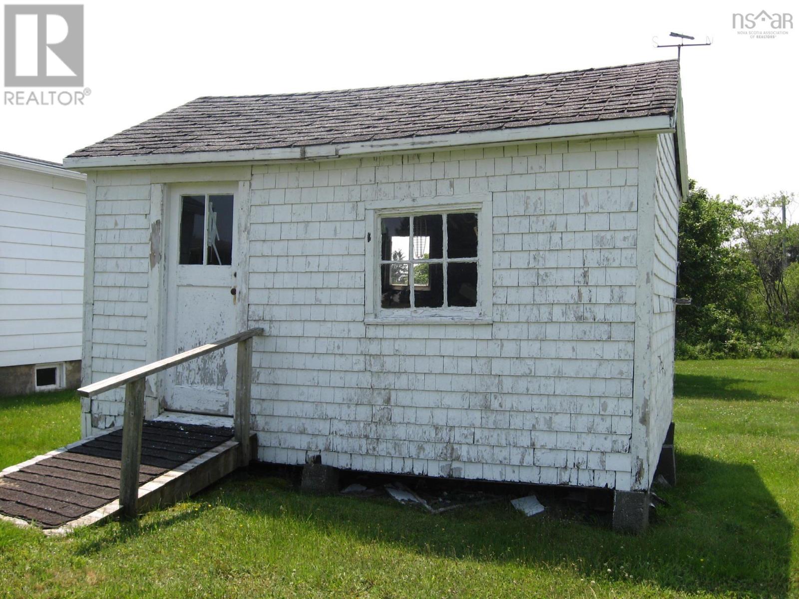 6582 Highway 3 - 20