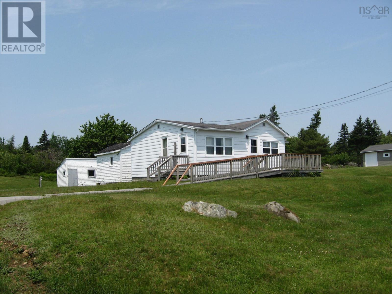 6582 Highway 3 - 4