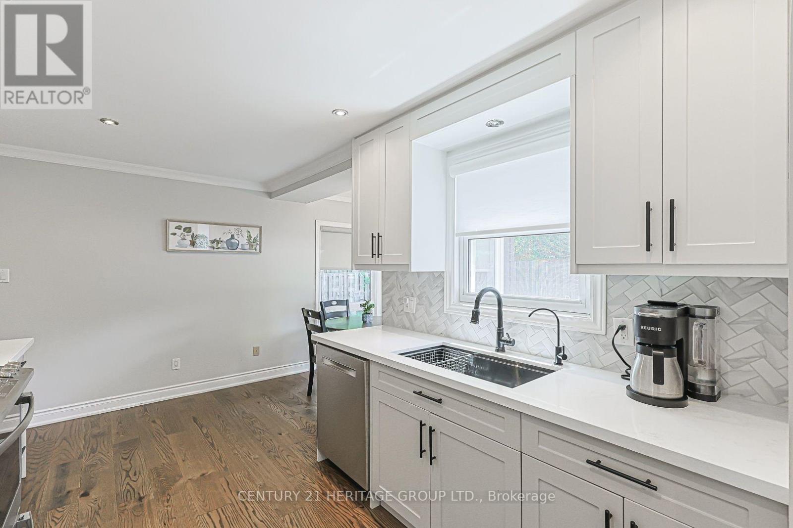 380 SELBY CRESCENT - 11