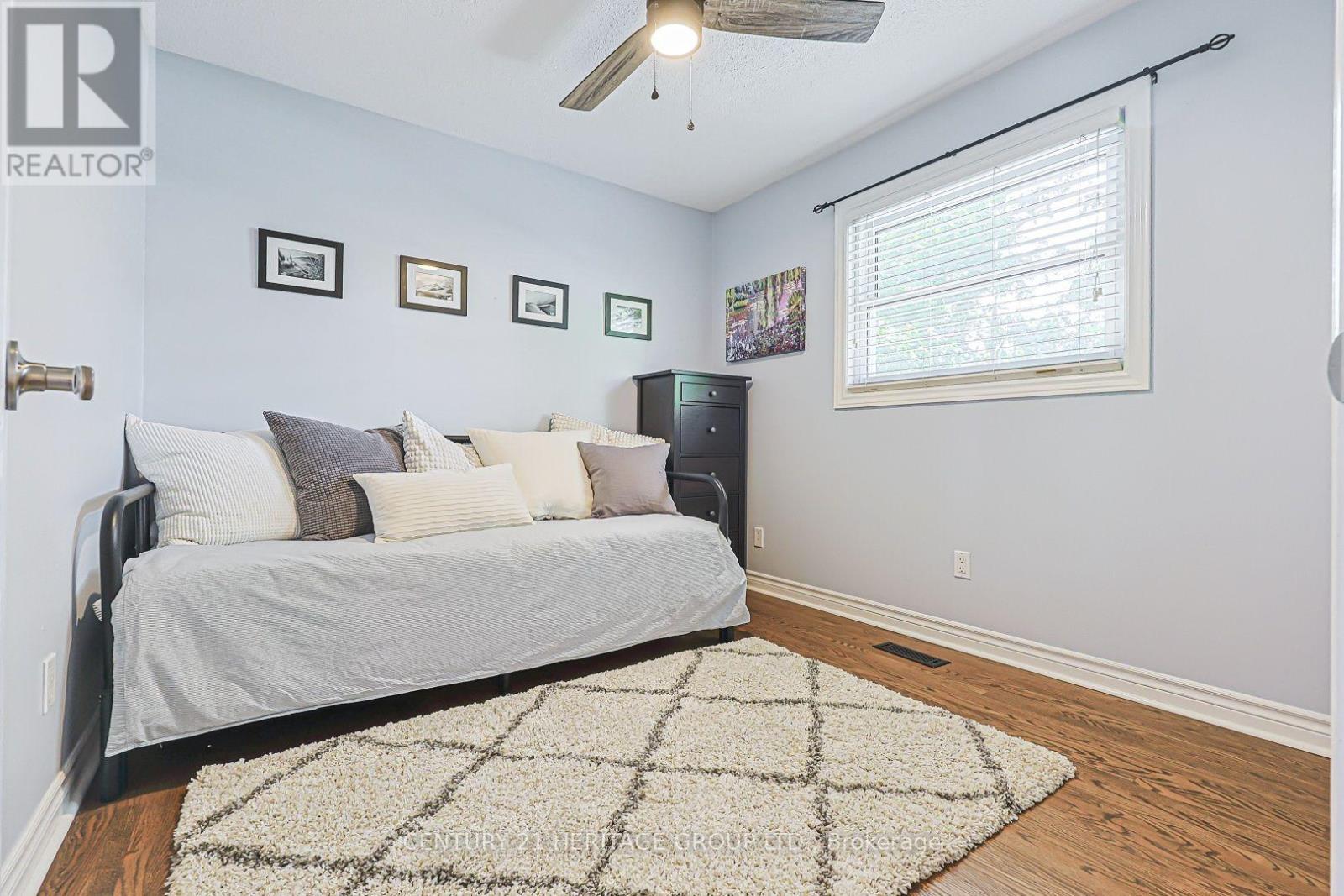 380 SELBY CRESCENT - 19