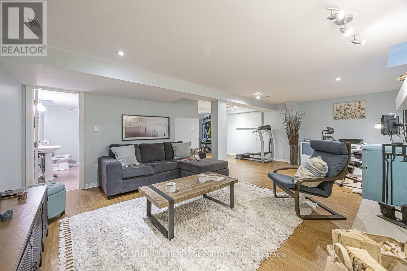 380 SELBY CRESCENT - 28