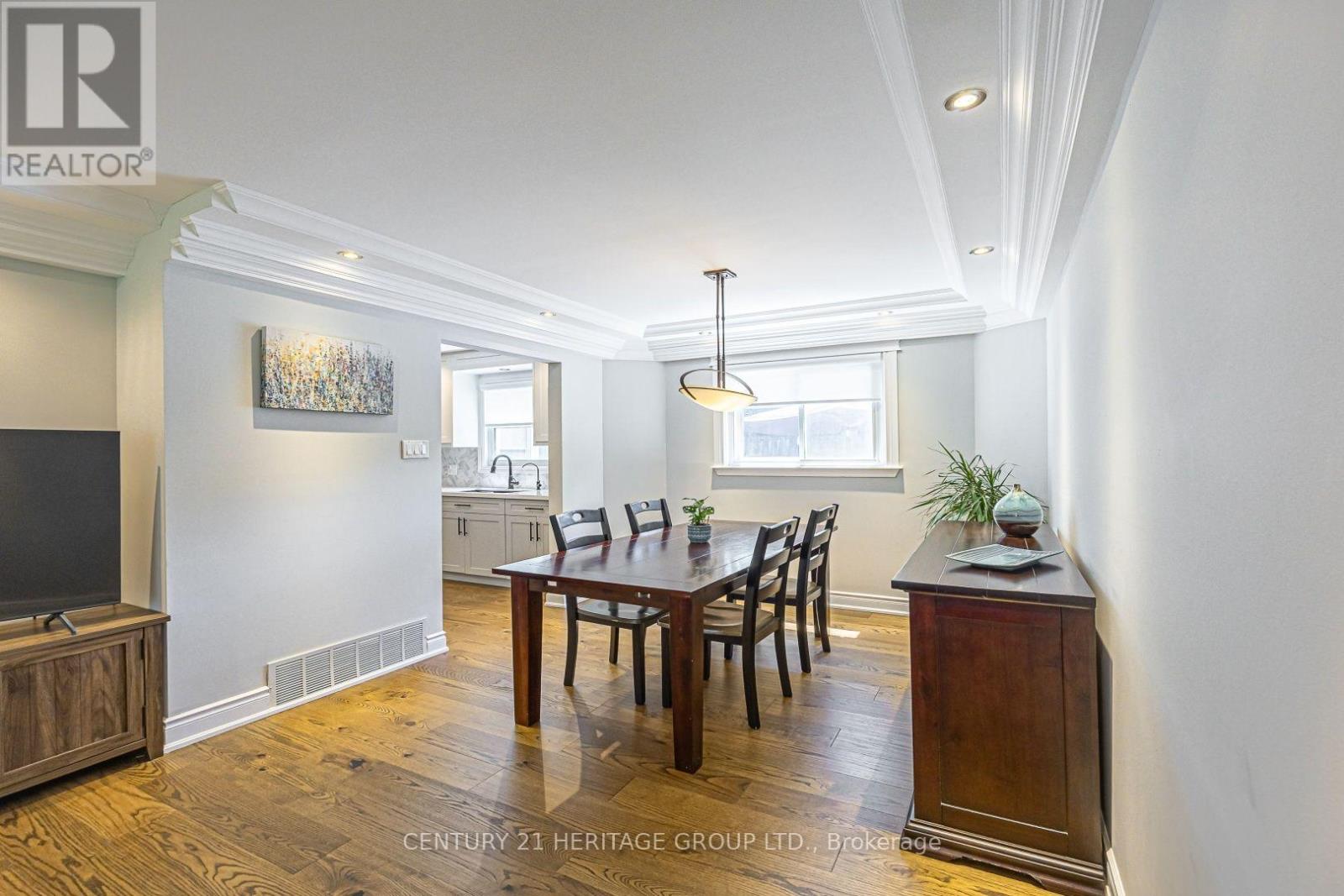 380 SELBY CRESCENT - 7