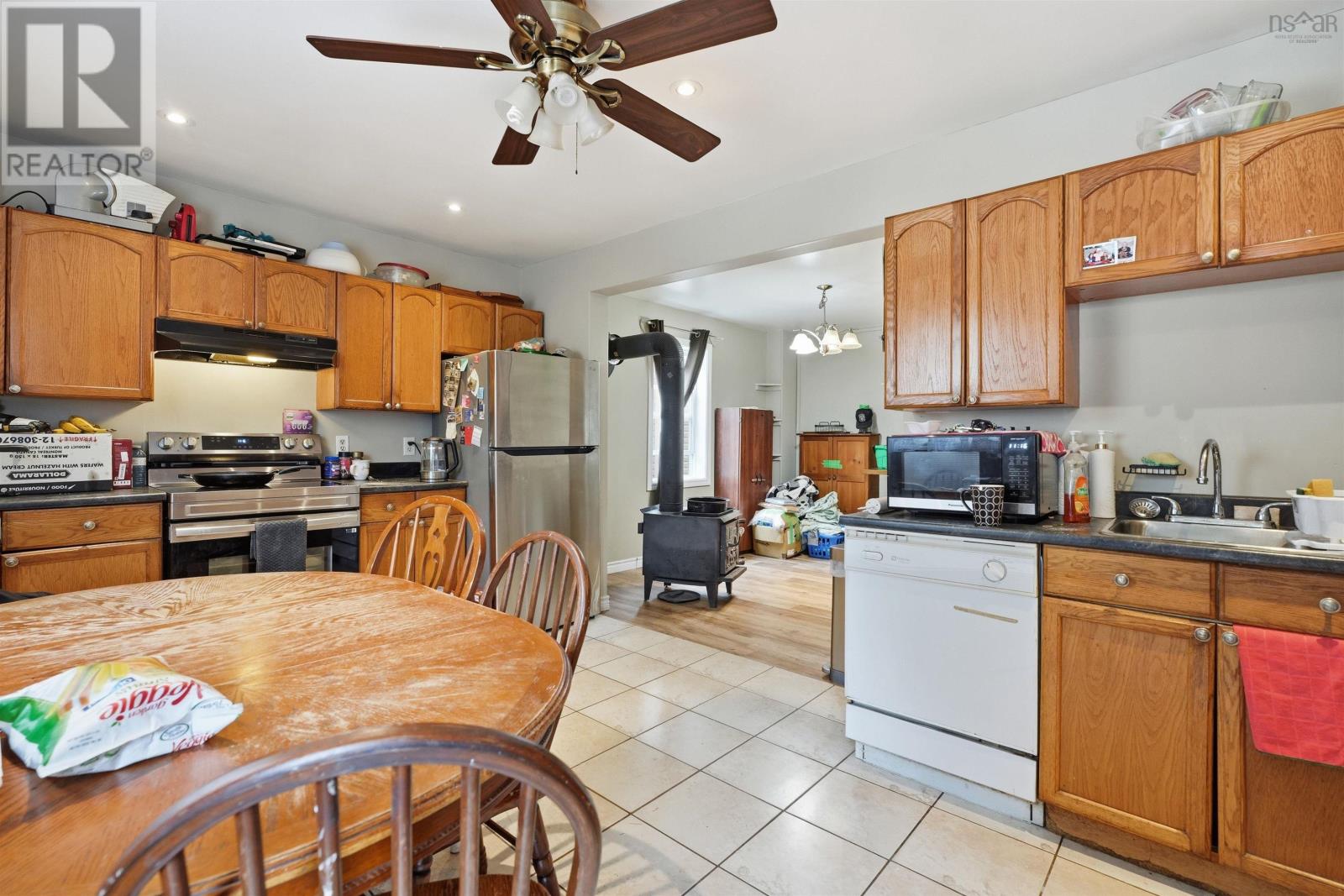 68 Albro Lake Road - 21