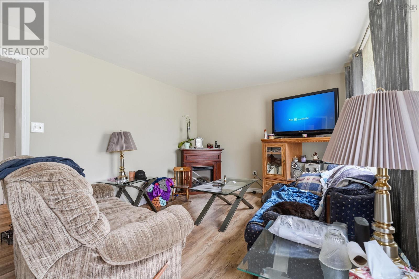 68 Albro Lake Road - 4
