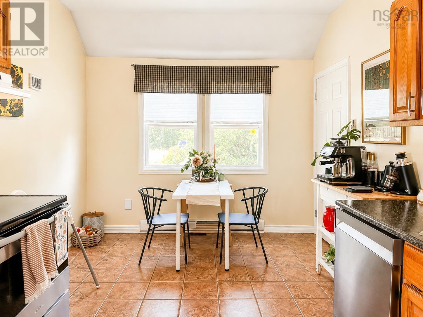 926 North Bishop Road - 8