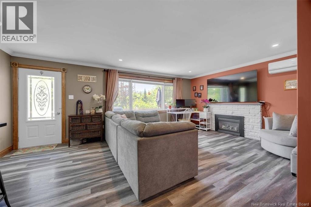 15 Roberts Lane - 12