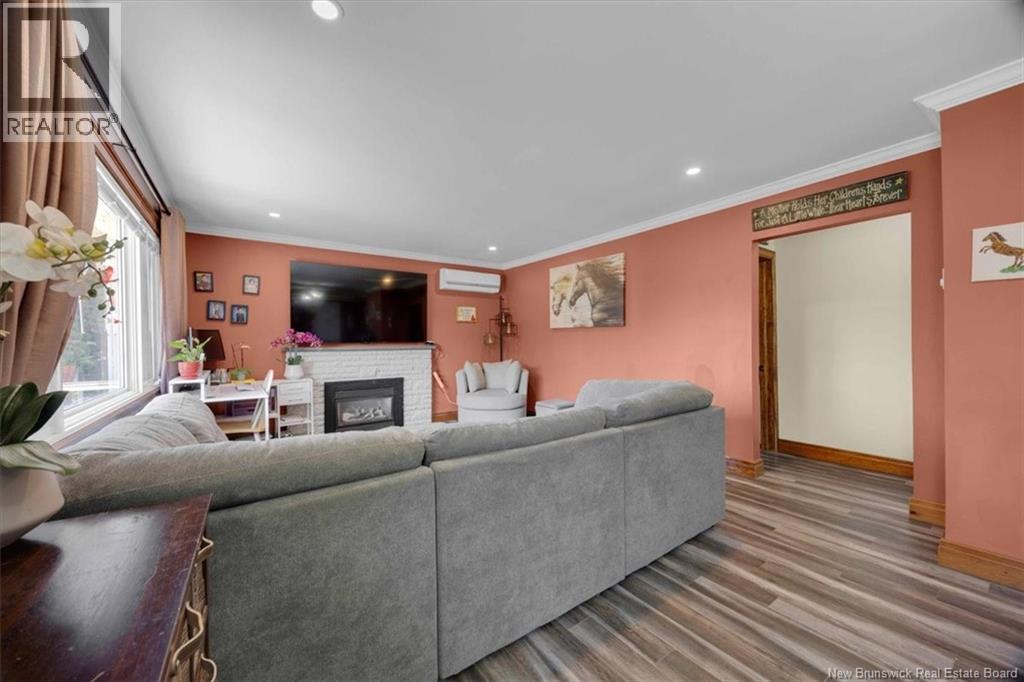15 Roberts Lane - 15
