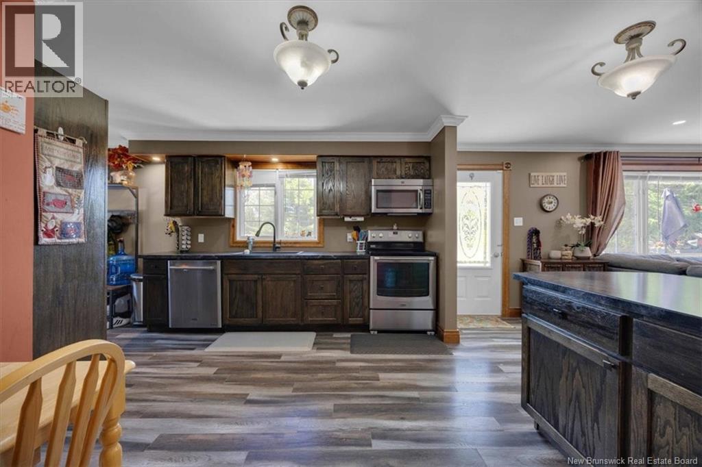 15 Roberts Lane - 18