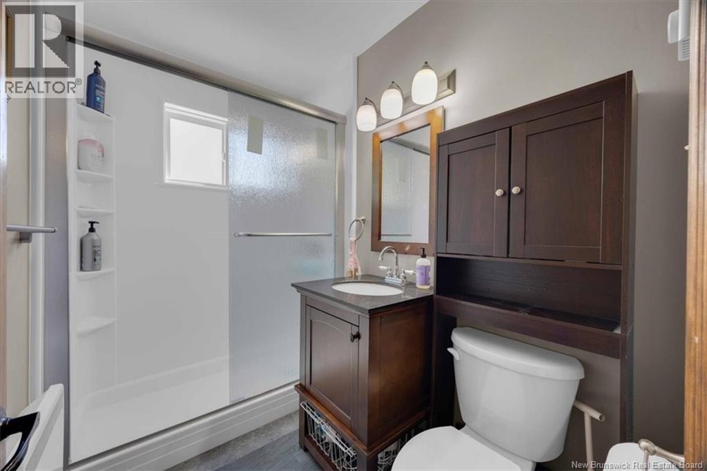 15 Roberts Lane - 24