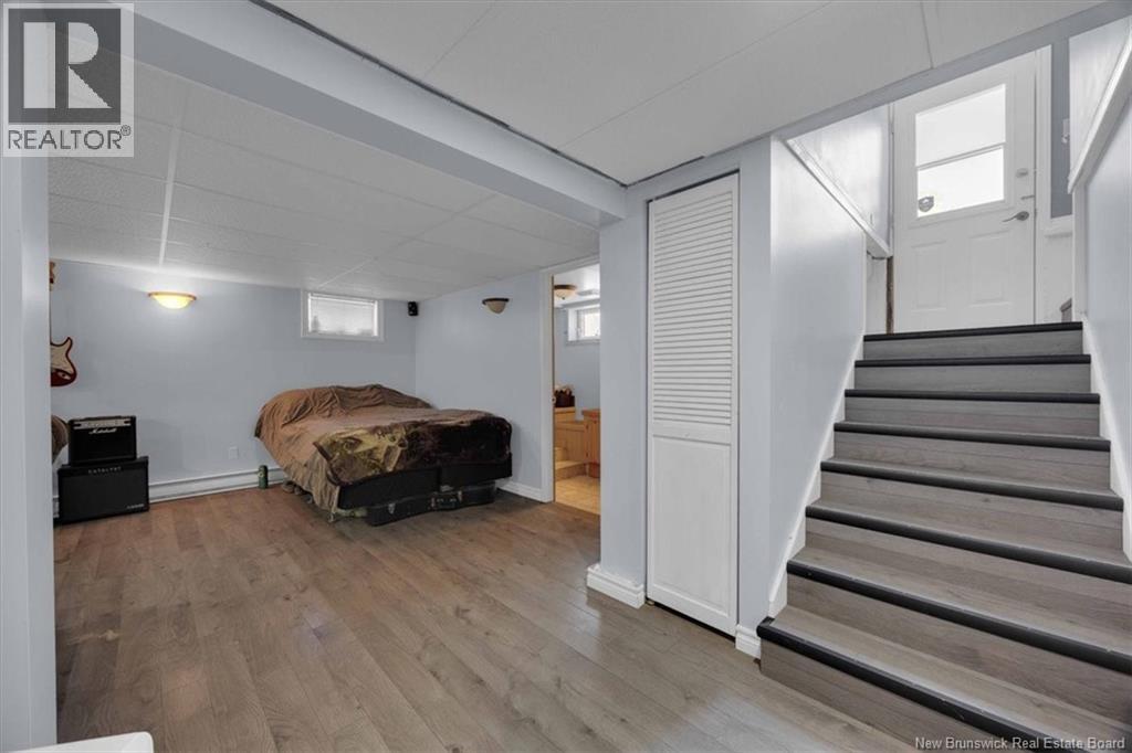 15 Roberts Lane - 30