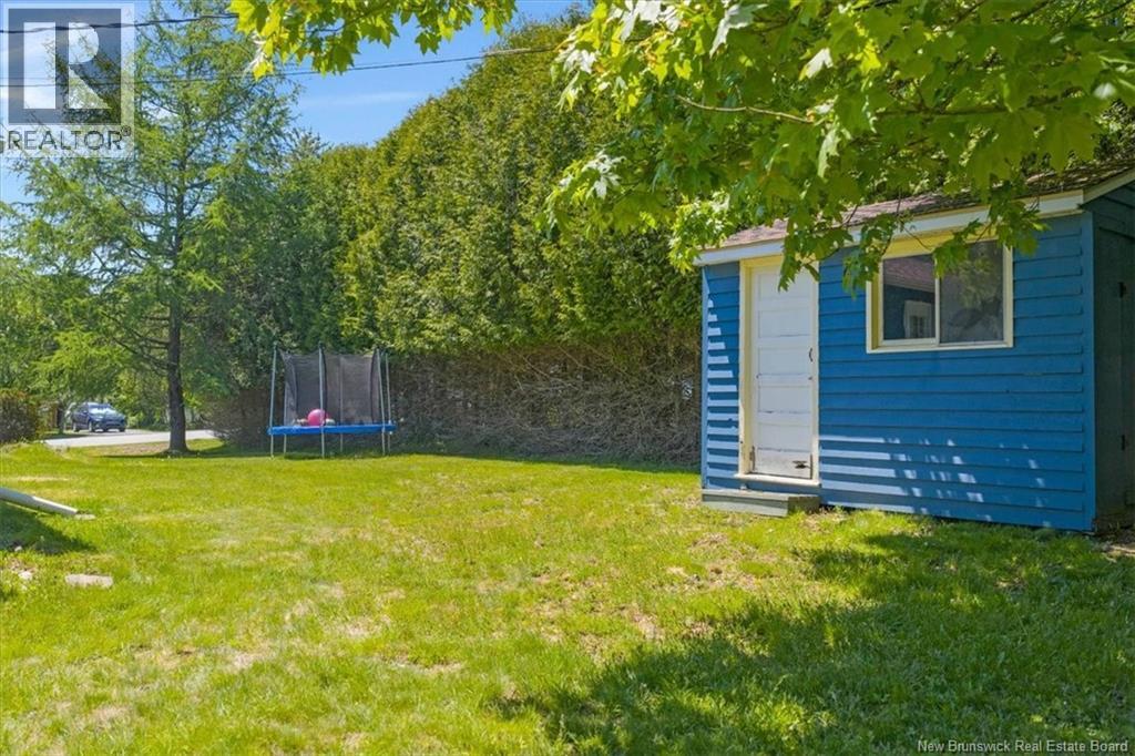 15 Roberts Lane - 8
