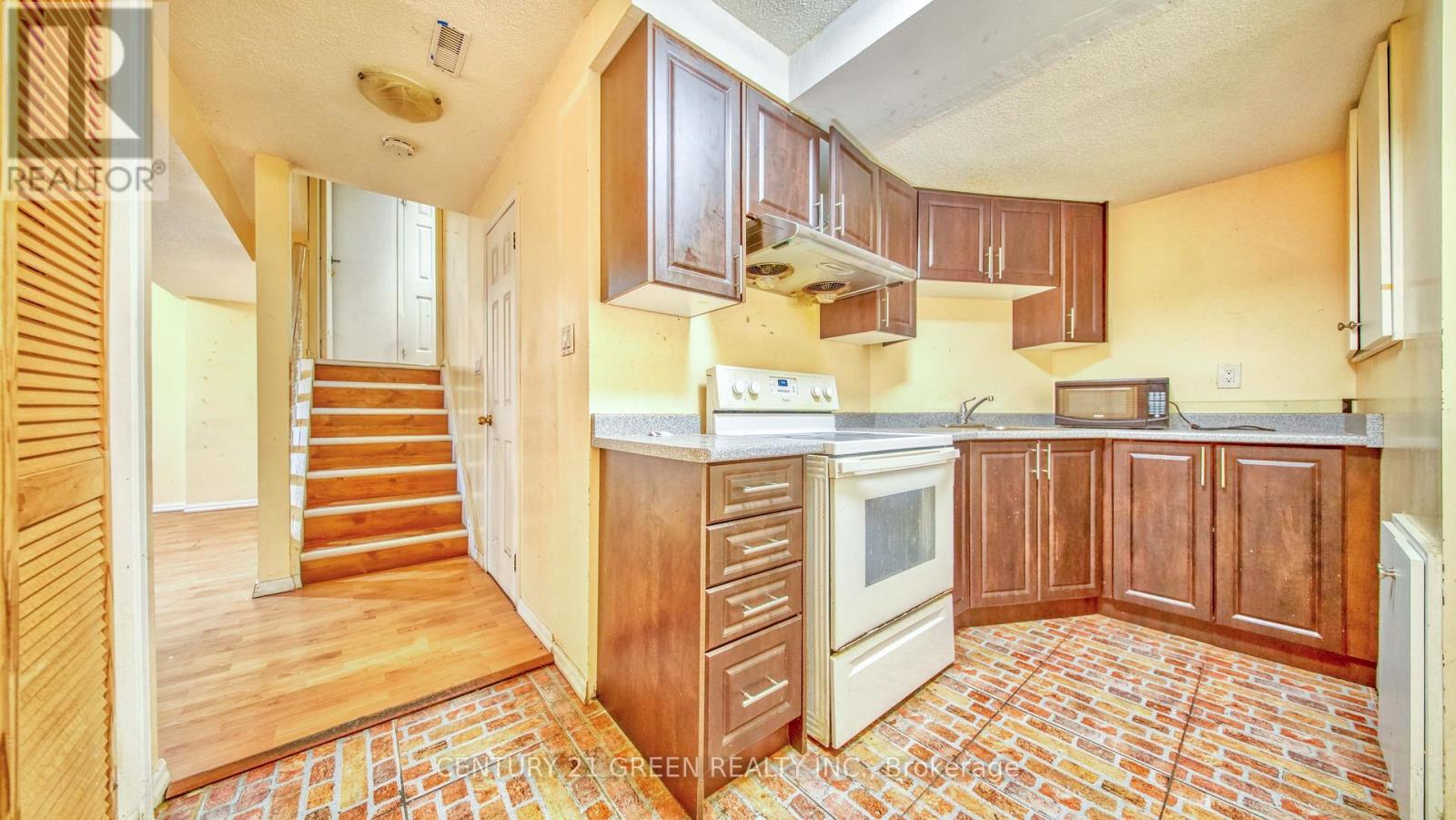 3706 FOREST BLUFF CRESCENT - 23