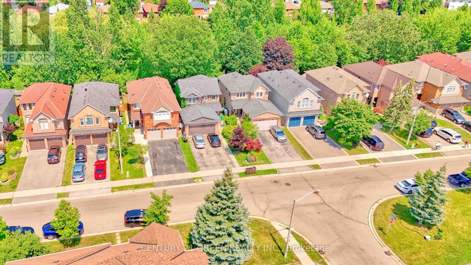 3706 FOREST BLUFF CRESCENT - 32