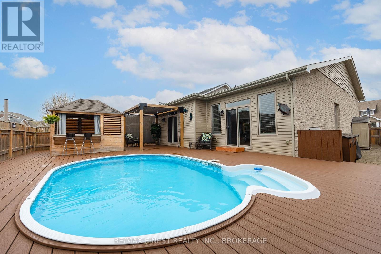 1667 CRIMSON CRESCENT - 42