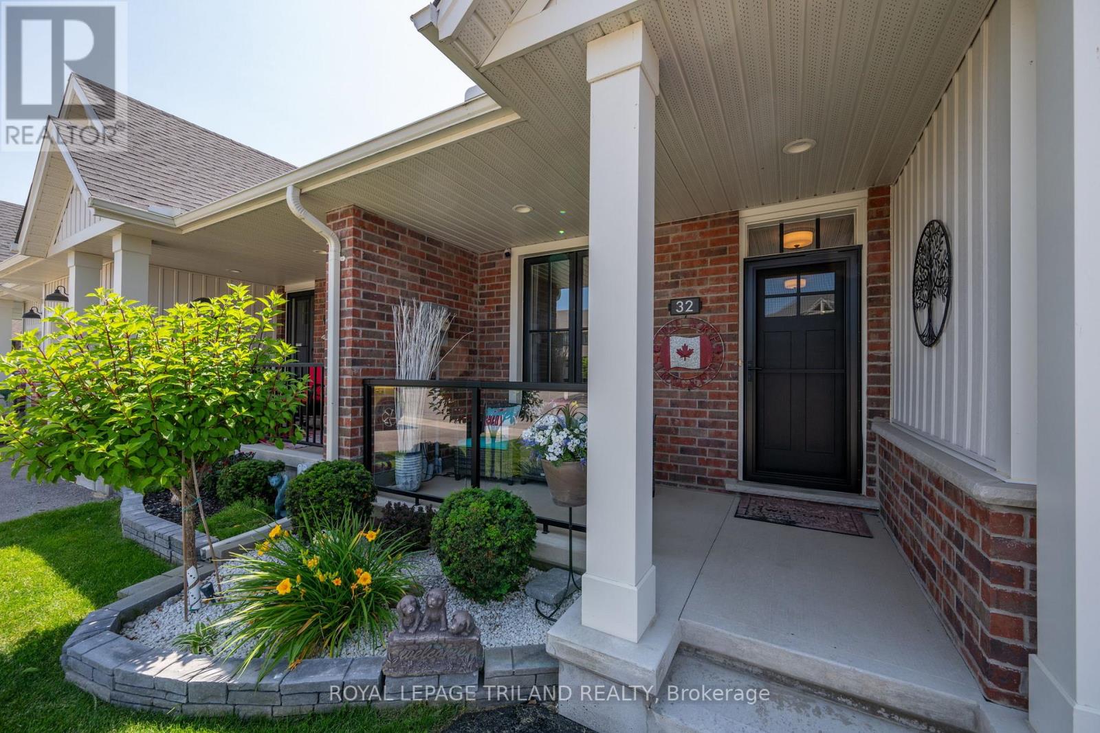 32 CHARTER CREEK COURT - 6