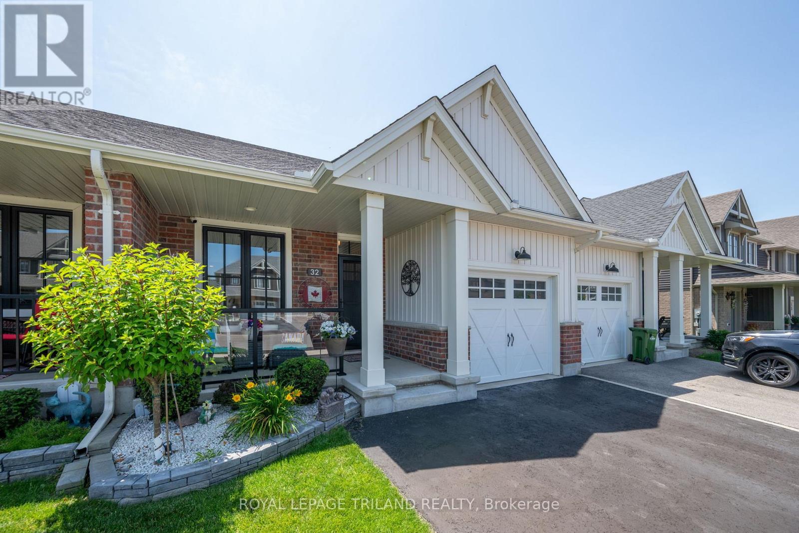 32 CHARTER CREEK COURT - 5