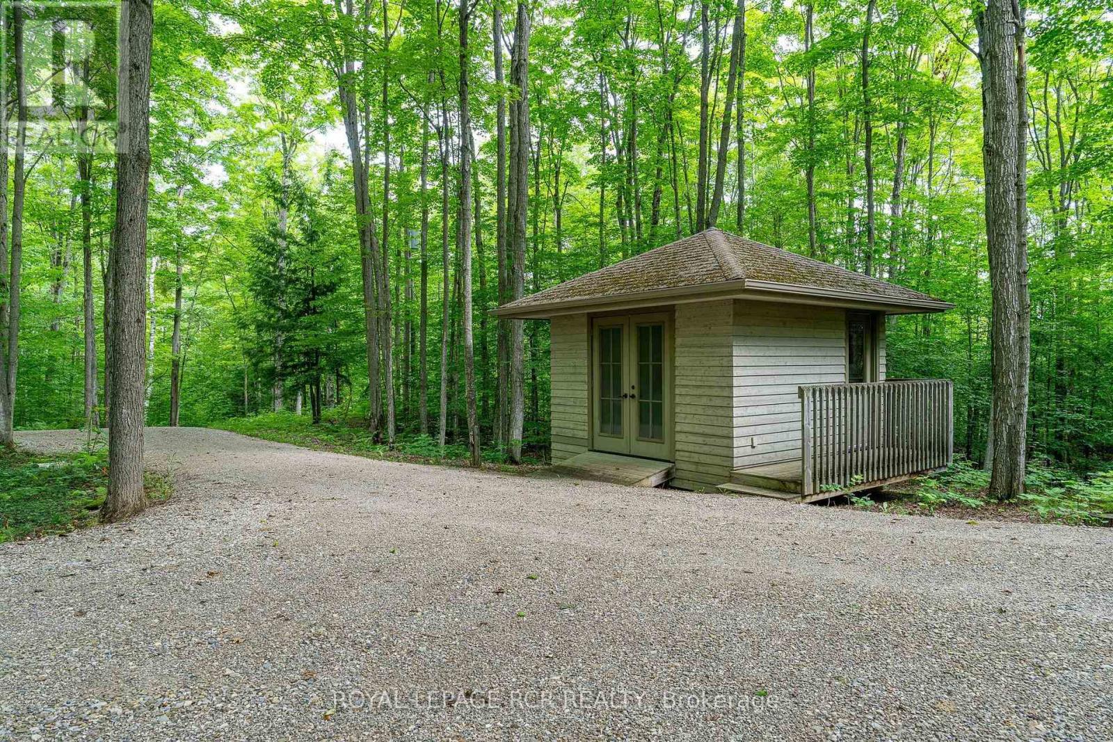 626280 15TH SIDE ROAD - 24