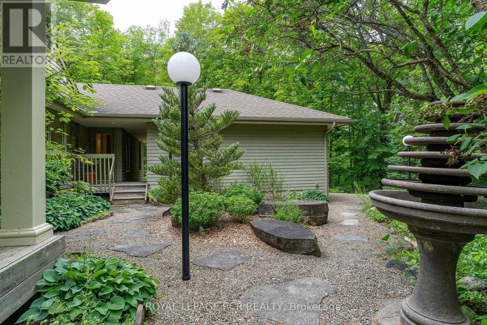 626280 15TH SIDE ROAD - 27