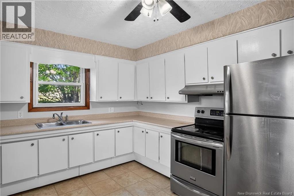 19 Woodward Avenue - Image 11